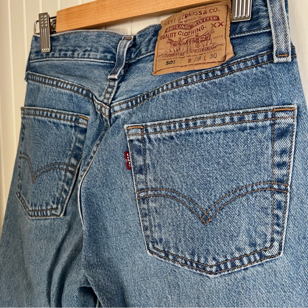 Vintage Levi 501’s | Small/XSmall (Size 25ish) - Picture 4 of 4